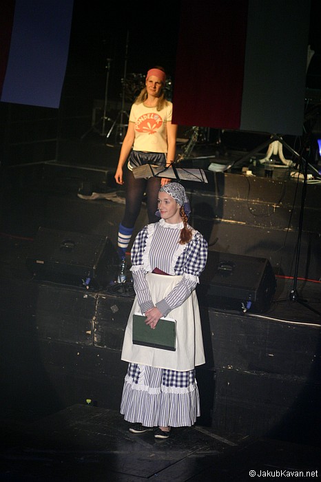 Zlomvaz 2009 - zahájení, koncert Sto zvířat...