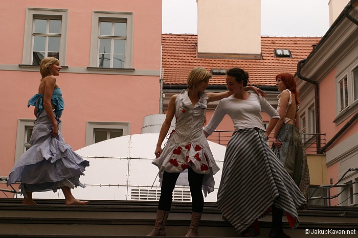 Zlomvaz 2009 - módní přehlídka Raj.da