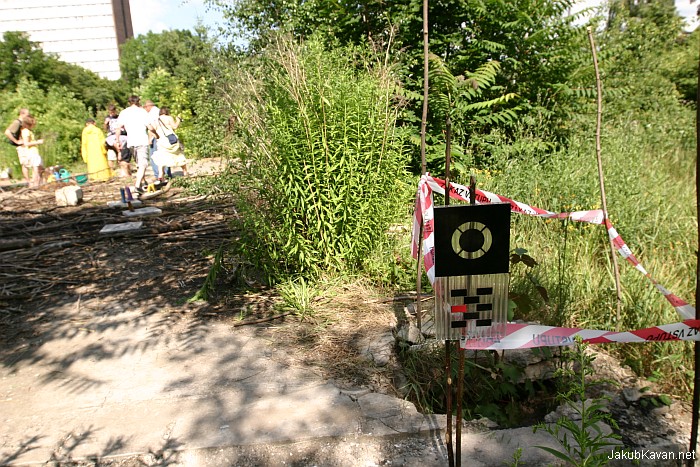 Site-specific Karlin
