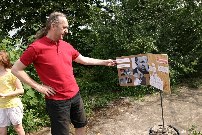 Site-specific Karlin