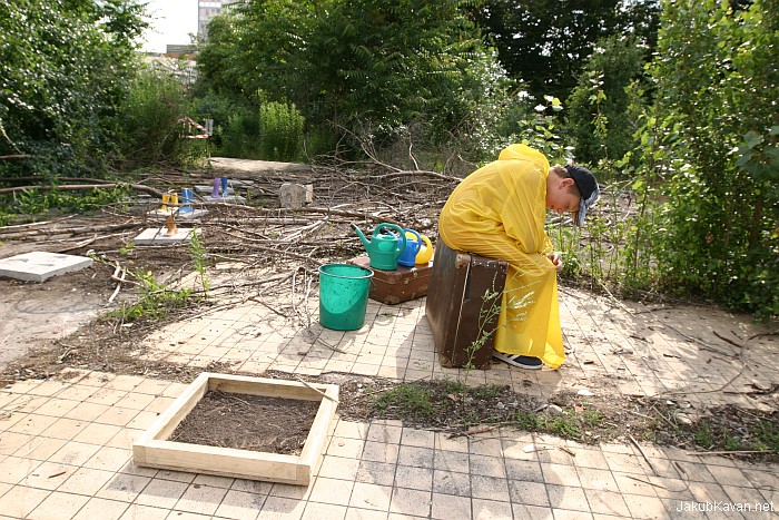 Site-specific Karlin